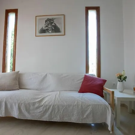 George 1 Apartament Retimno